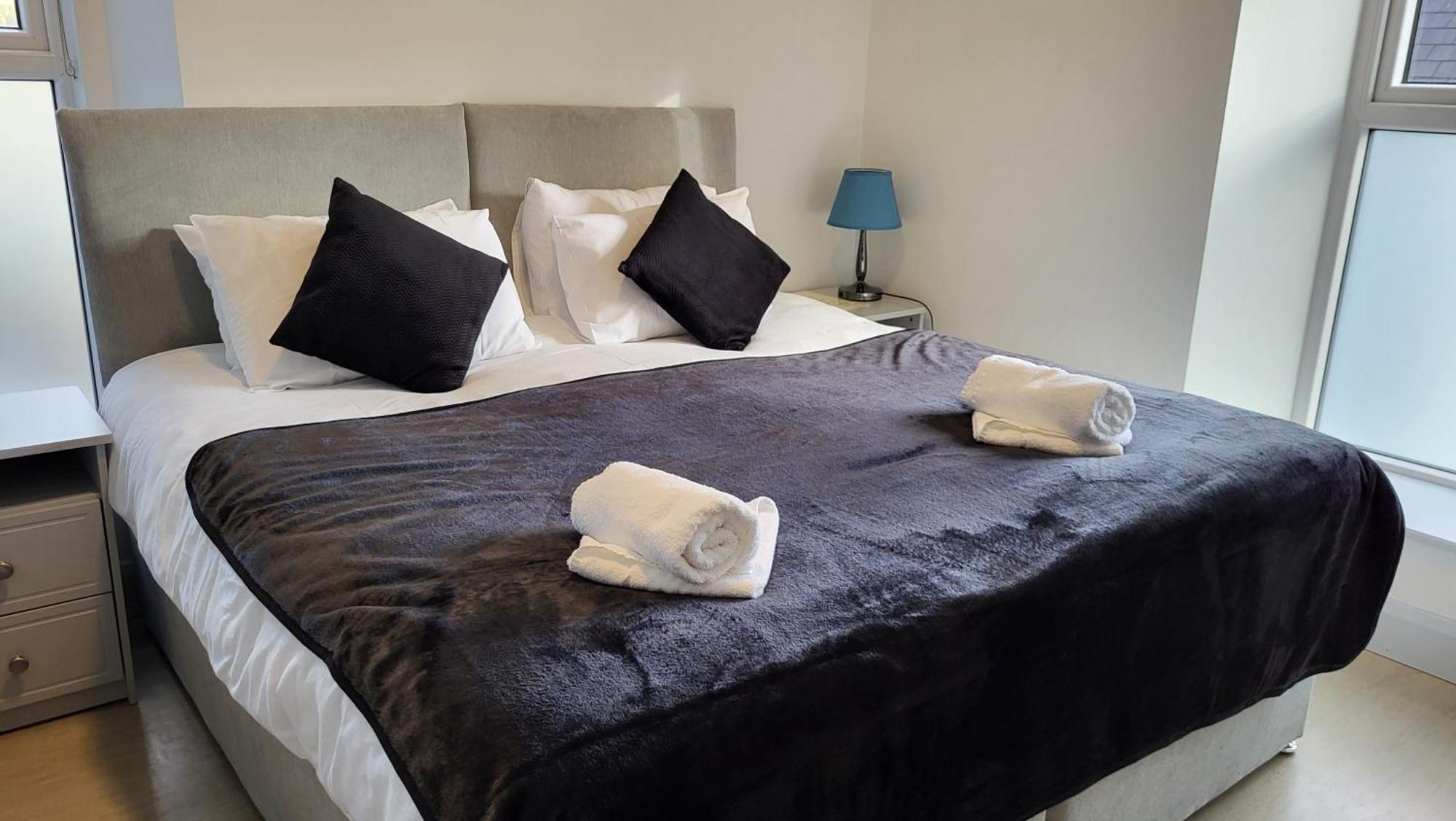 Trivia House Hostel Swanlinbar Екстериор снимка