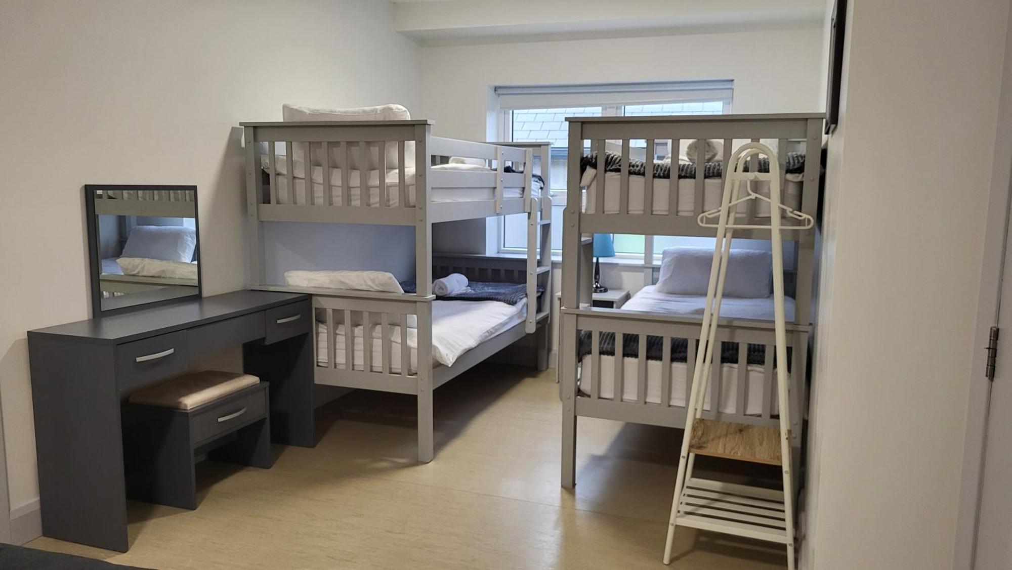 Trivia House Hostel Swanlinbar Екстериор снимка
